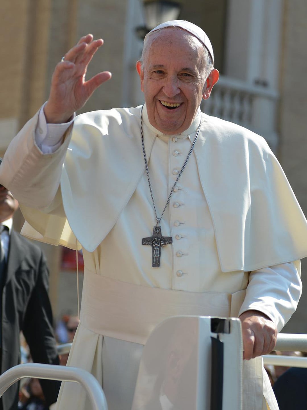 Pope waving to crowd
